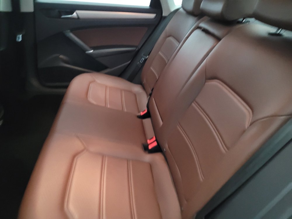Used 2022 Volkswagen Passat 2.0T SE image 18