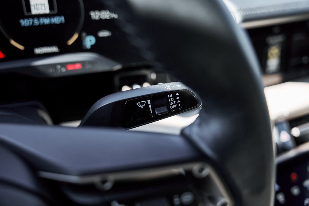 Used 2020 Porsche Taycan Turbo S AWD/4WD image 61