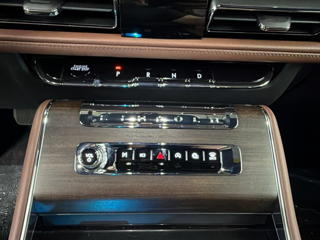 New 2026 Lincoln Aviator Reserve AWD/4WD image 14