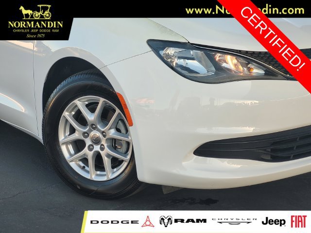 Certified 2017 Chrysler Pacifica LX FWD image 5