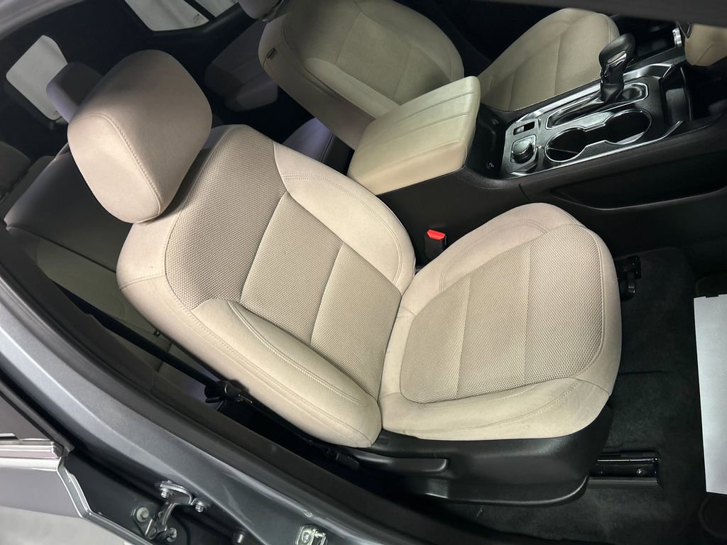 Used 2023 Chevrolet Traverse LS w/ Safety Package FWD image 26