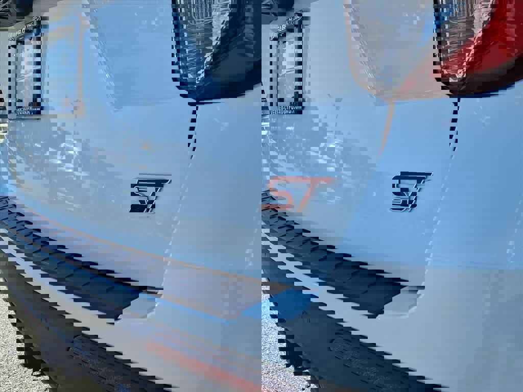 Used 2022 Ford Explorer ST w/ Equipment Group 401A image 7