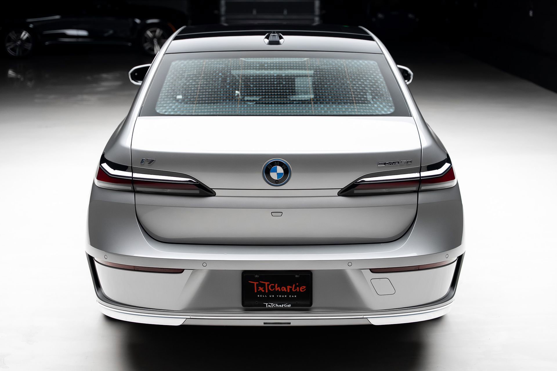 Used 2024 BMW i7 eDrive50 RWD image 25