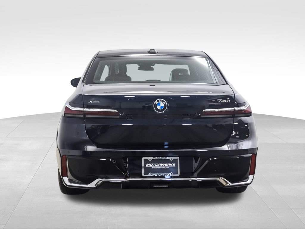 New 2026 BMW 740i xDrive w/ Premium Package image 4