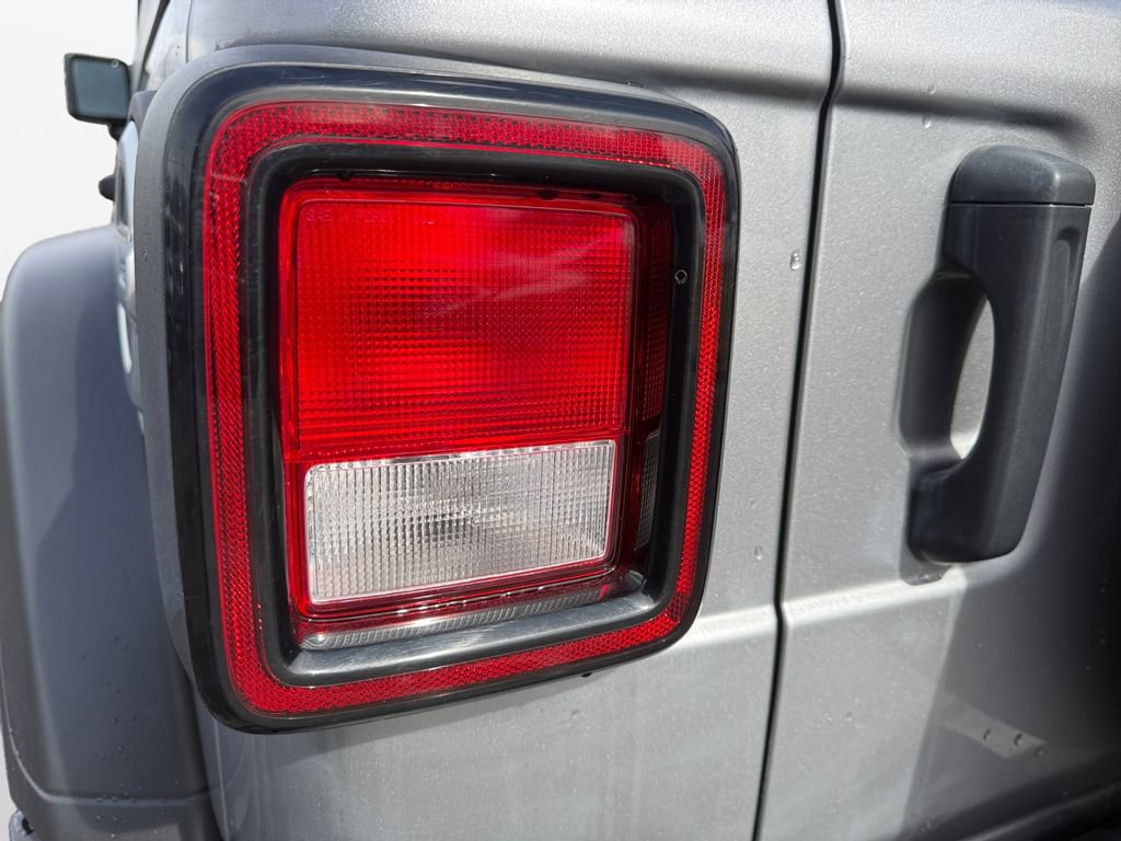 Certified 2021 Jeep Wrangler Unlimited Sport AWD/4WD image 21