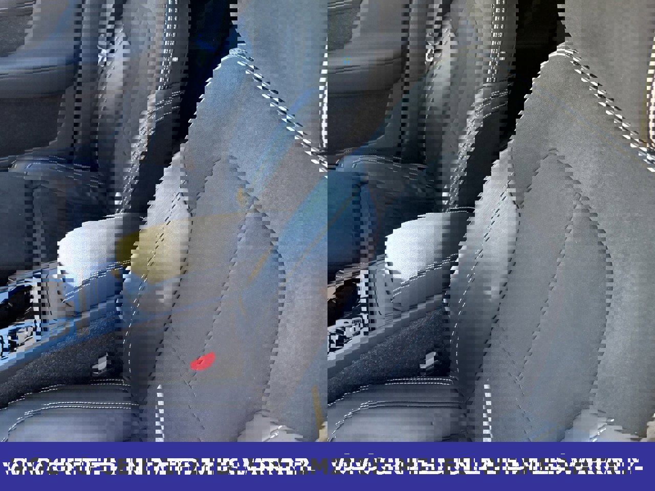 Certified 2022 Volvo XC40 T5 R-Design w/ Advanced Package image 30