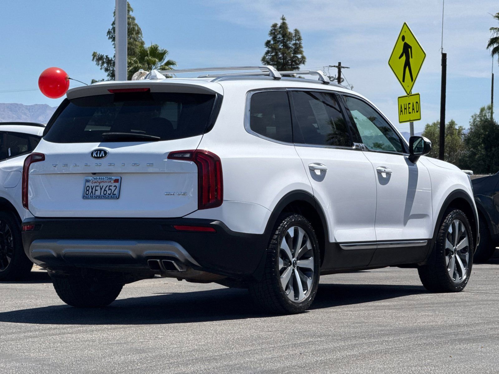 Used 2021 Kia Telluride EX w/ EX Premium Package FWD image 3