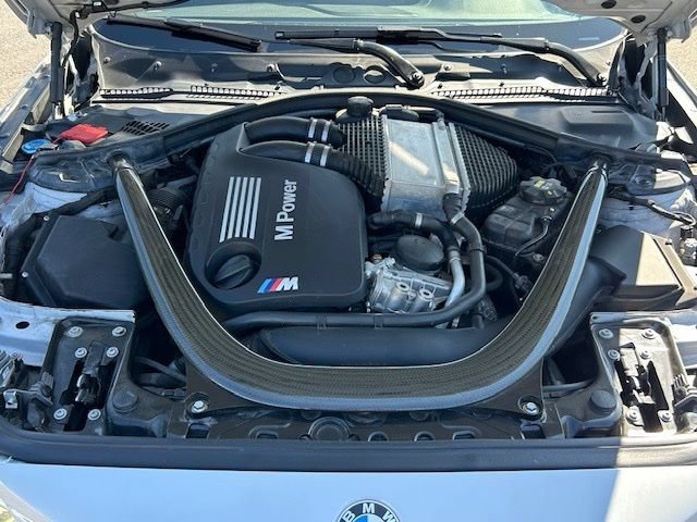 Used 2019 BMW M2 Competition w/ Executive Package RWD image 9