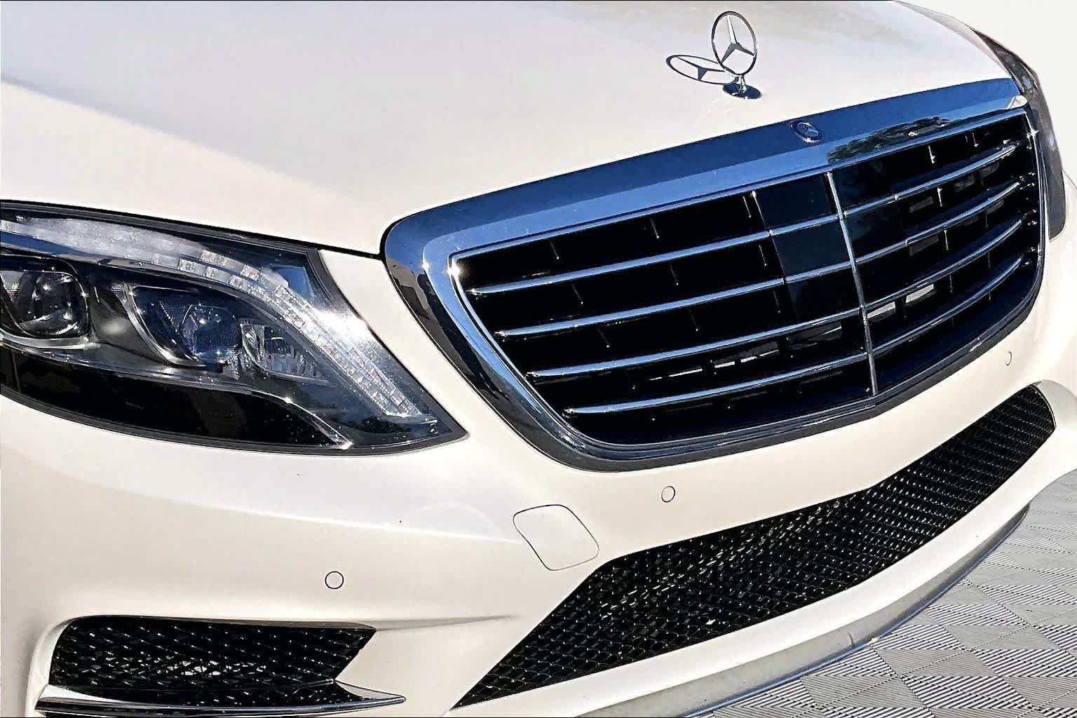 Used 2017 Mercedes-Benz S 550 Sedan image 30