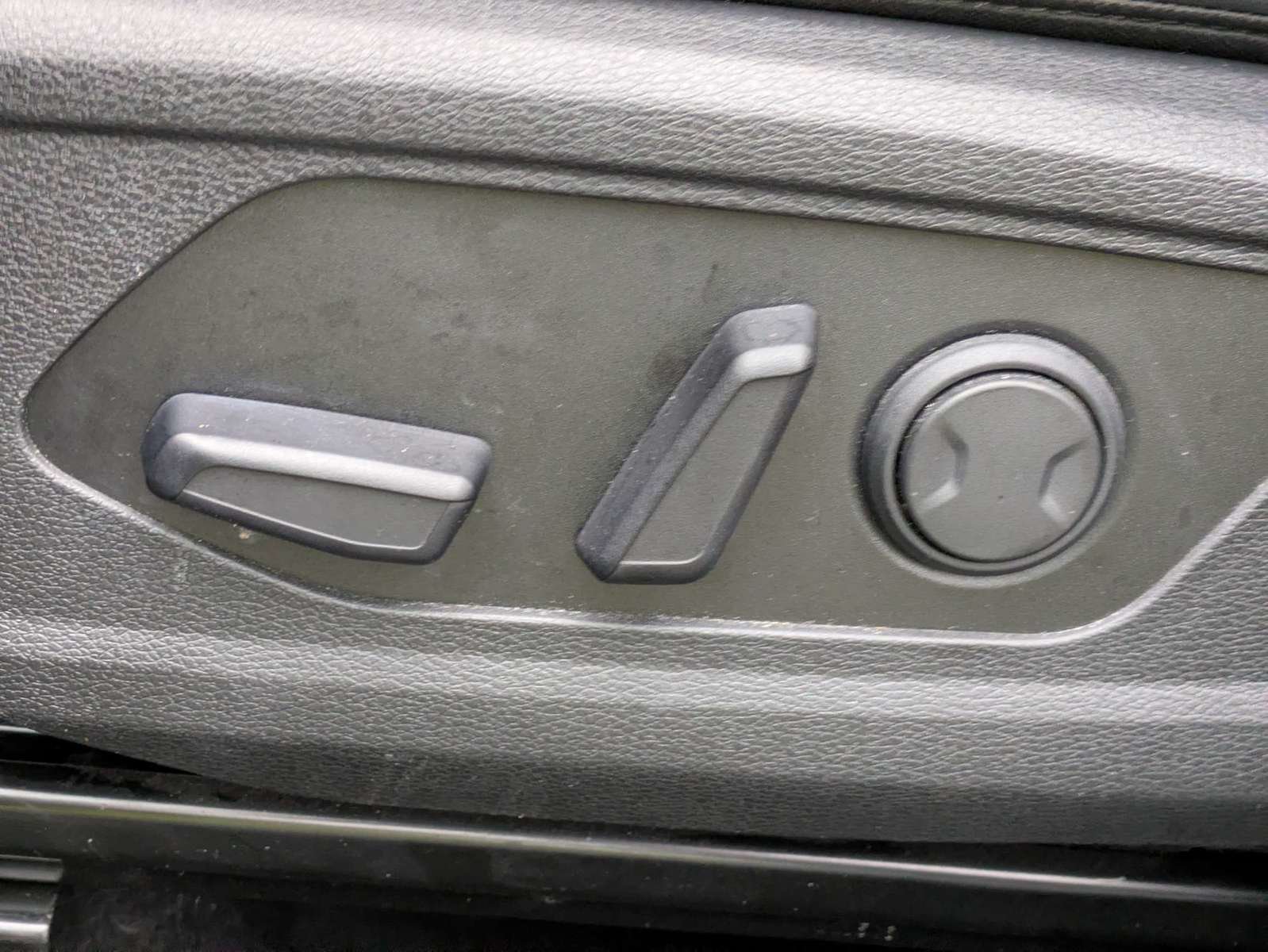 Certified 2023 Kia Sportage SX FWD image 17