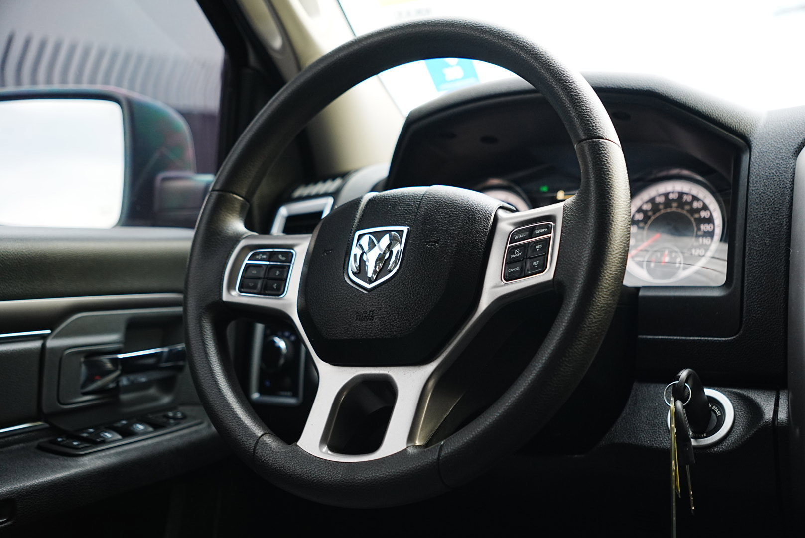 Used 2021 RAM 1500 Classic SLT image 18