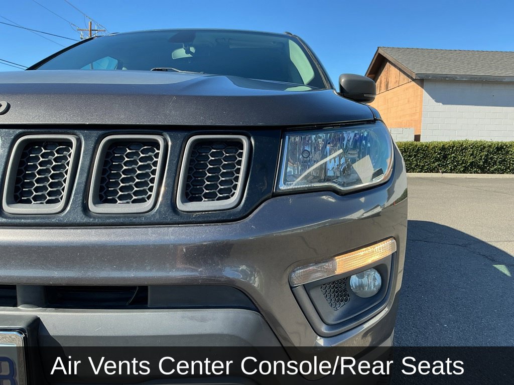 Used 2020 Jeep Compass Trailhawk AWD/4WD image 3