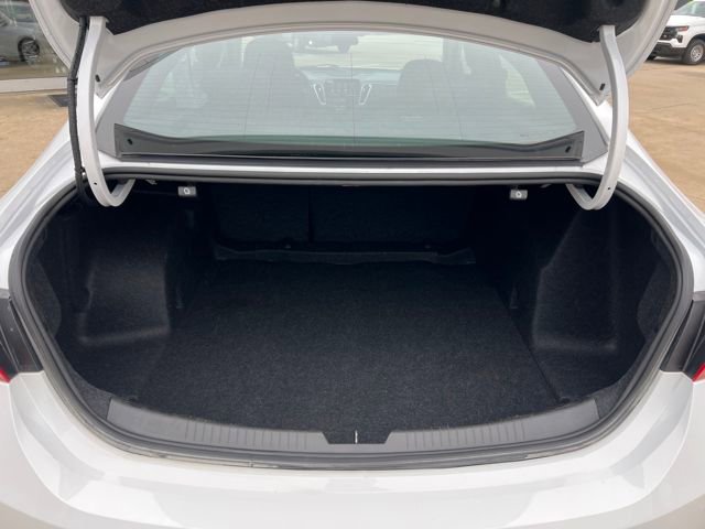 Used 2024 Chevrolet Malibu LT image 28