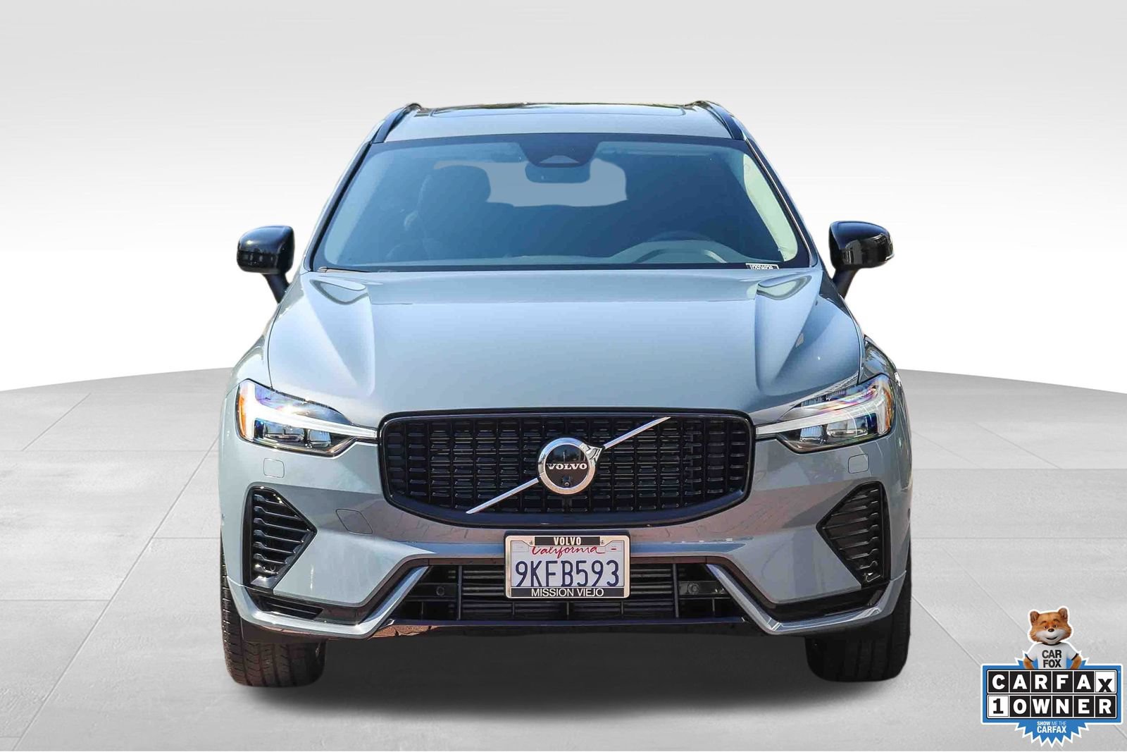 Used 2024 Volvo XC60 T8 Plus w/ Protection Package Premier AWD/4WD image 2