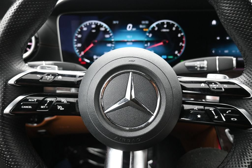 Used 2023 Mercedes-Benz E 450 4MATIC Cabriolet image 19