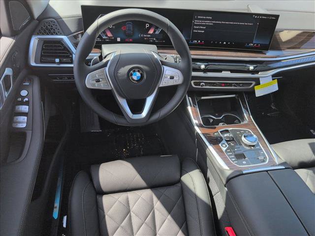 Used 2026 BMW X7 xDrive40i w/ Premium Package AWD/4WD image 14