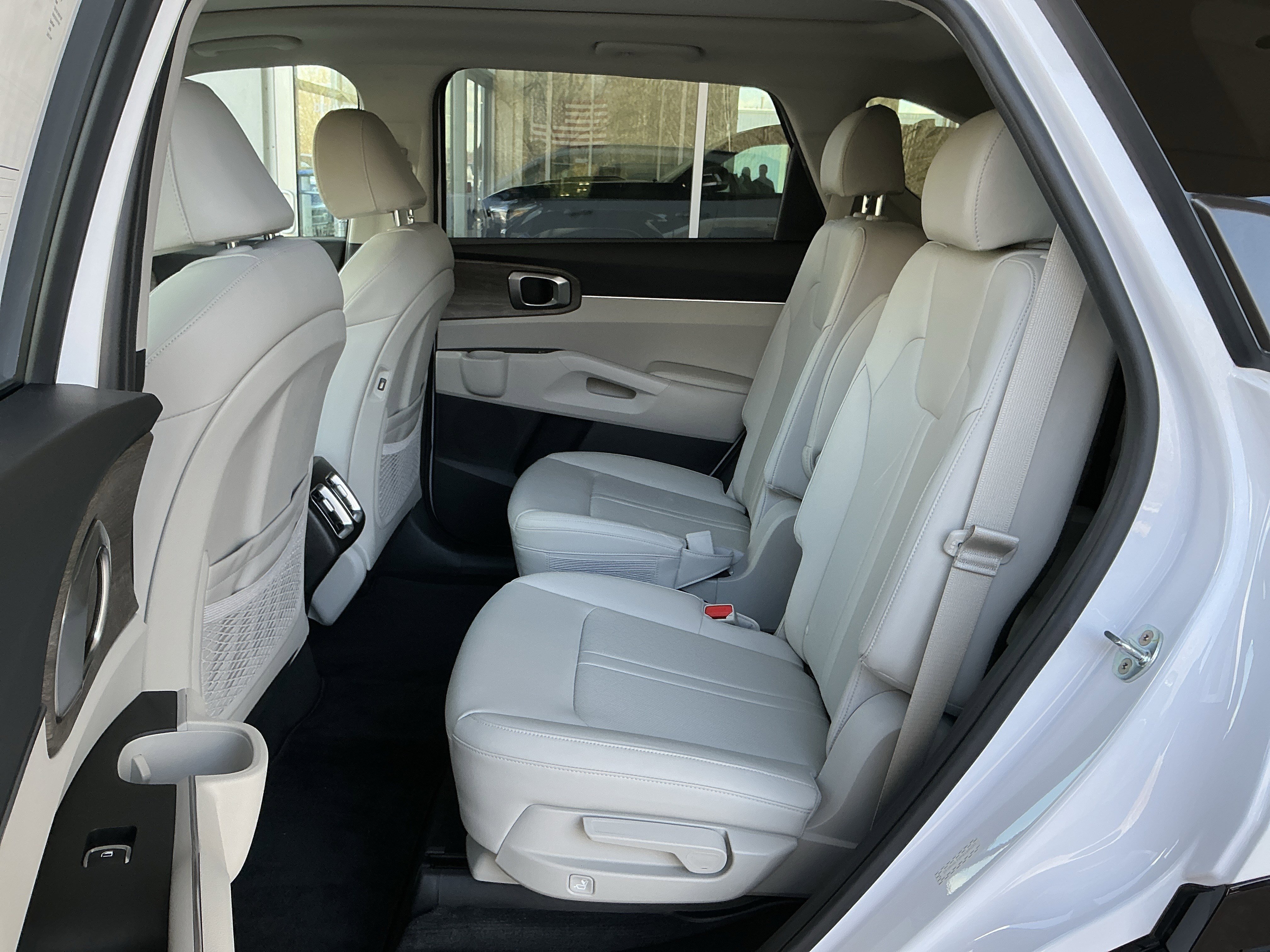 Used 2023 Kia Sorento EX w/ Panoramic Sunroof Package image 18