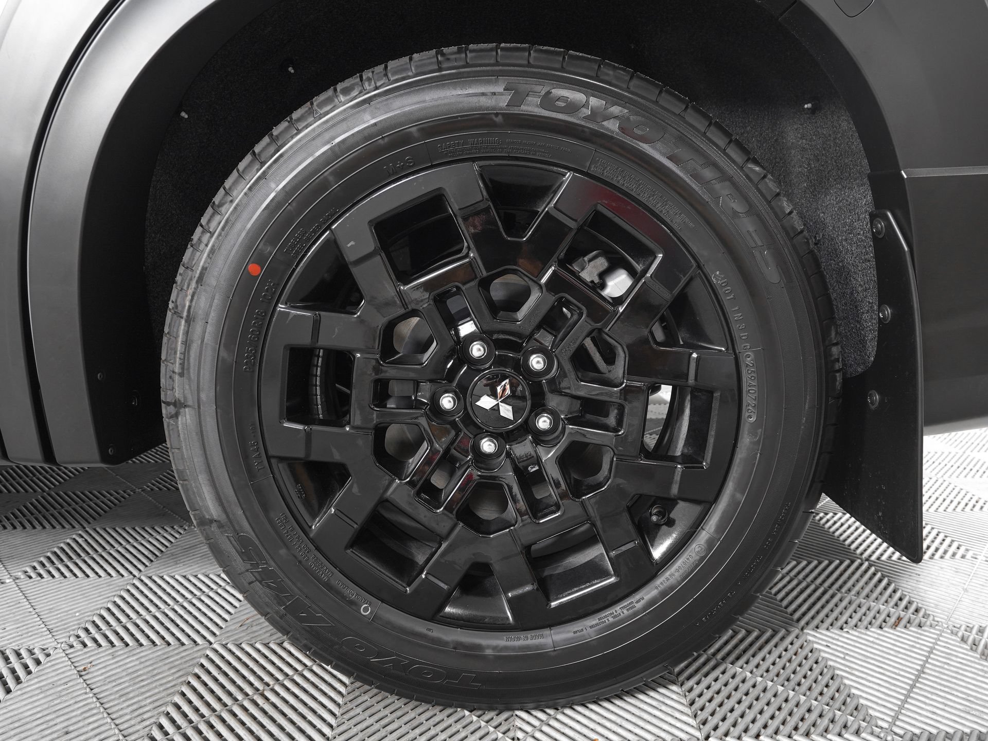 New 2026 Mitsubishi Outlander AWD image 22