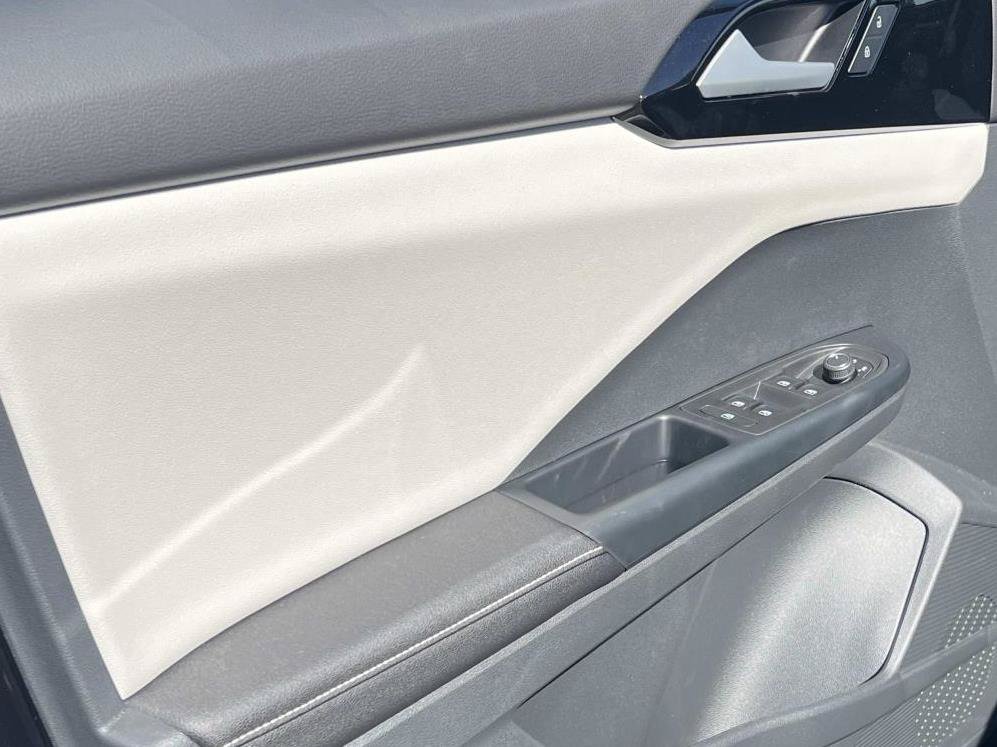 New 2026 Volkswagen Taos S FWD image 11