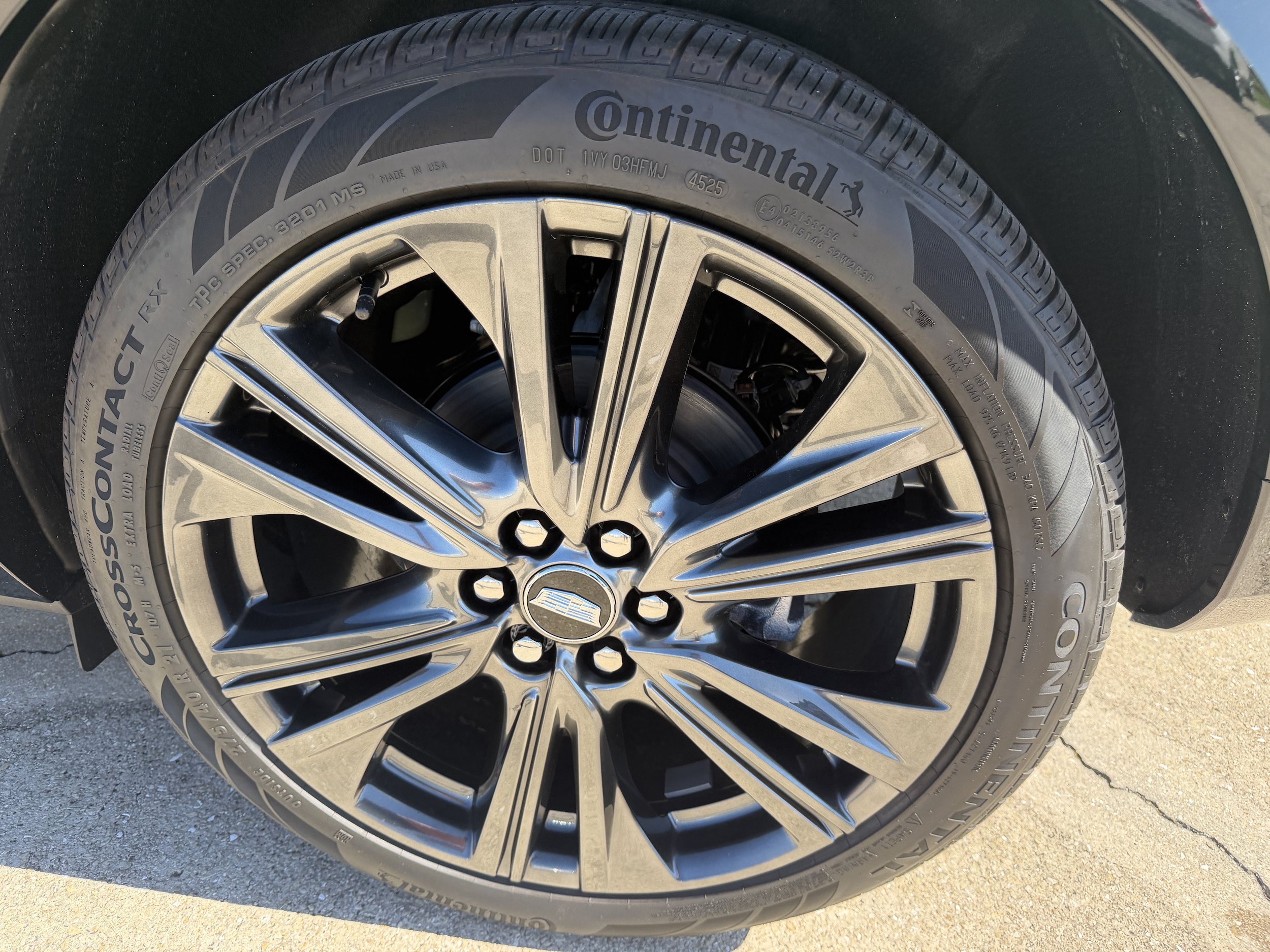 New 2027 Cadillac Optiq Premium Sport AWD/4WD image 28