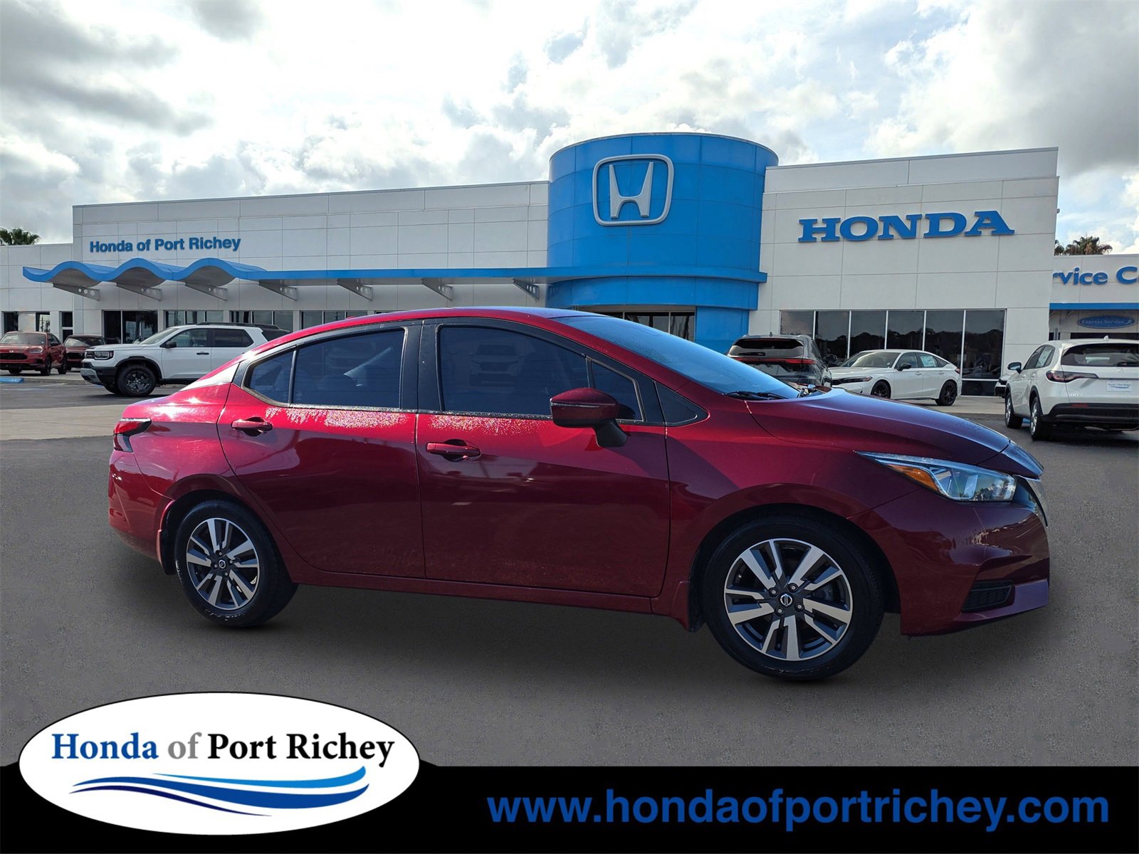 Used 2020 Nissan Versa SV image 1