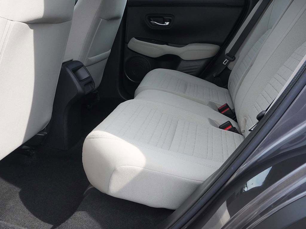 Used 2023 Honda HR-V LX image 25