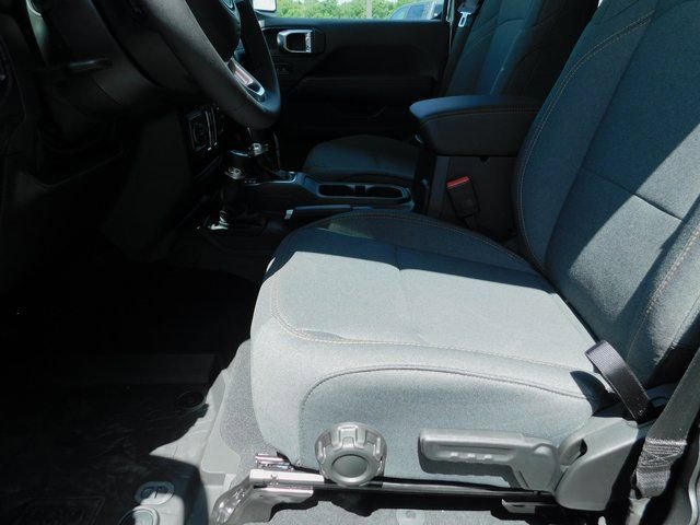 New 2025 Jeep Wrangler Sahara w/ Safety Group image 23