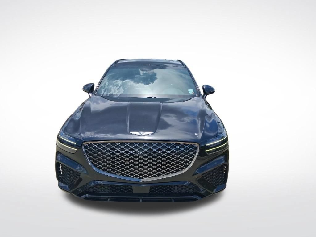 Used 2023 Genesis GV70 2.5T w/ Sport Prestige Package AWD/4WD image 3