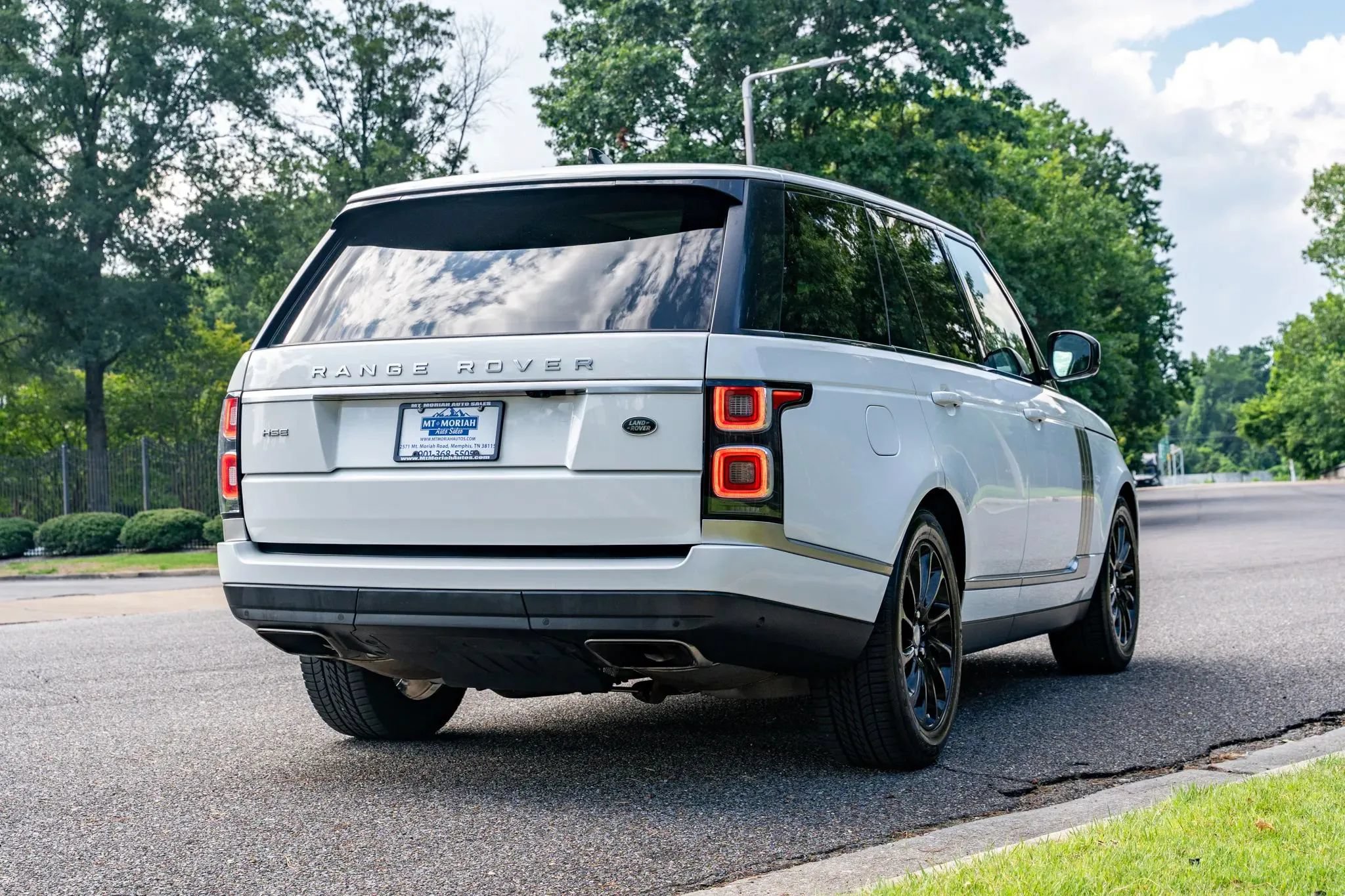 Used 2018 Land Rover Range Rover HSE AWD/4WD image 6