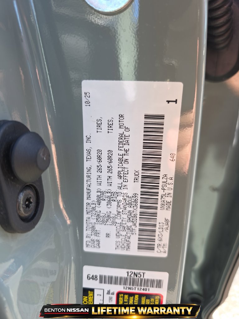 Used 2026 Toyota Tundra Limited AWD/4WD image 16