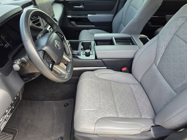 Used 2024 Toyota Tundra Limited w/ Power Package image 9