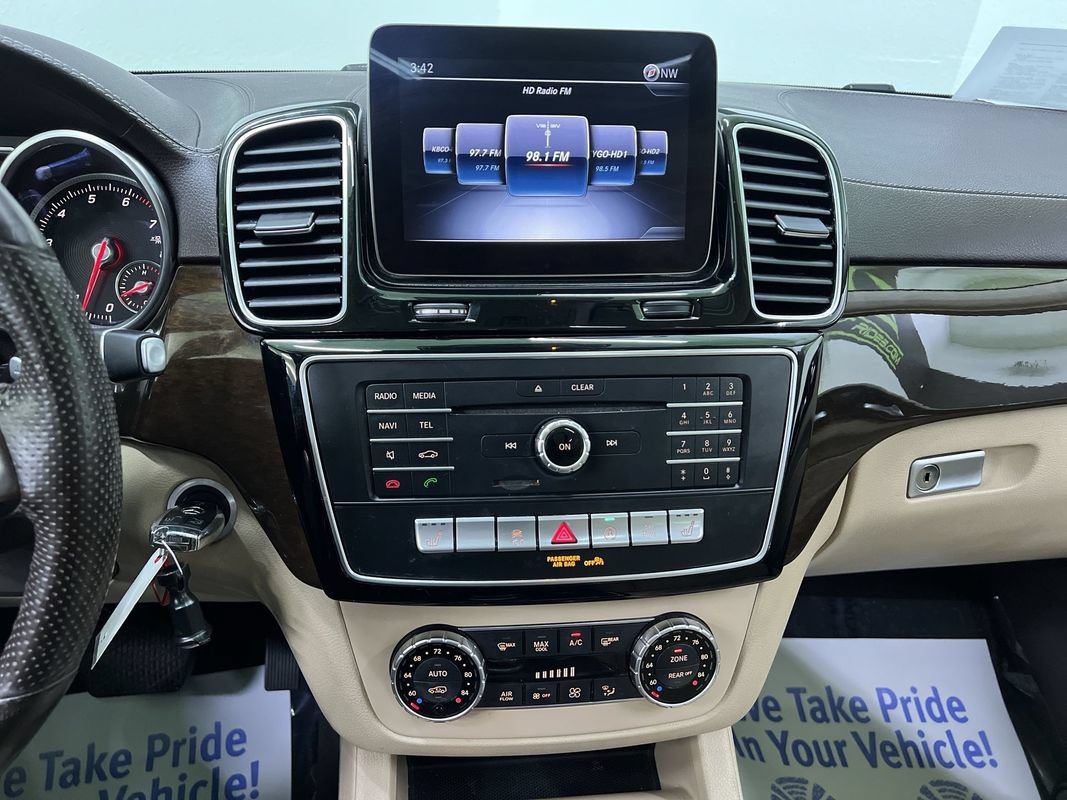 Used 2018 Mercedes-Benz GLS 450 4MATIC w/ Premium Package image 22