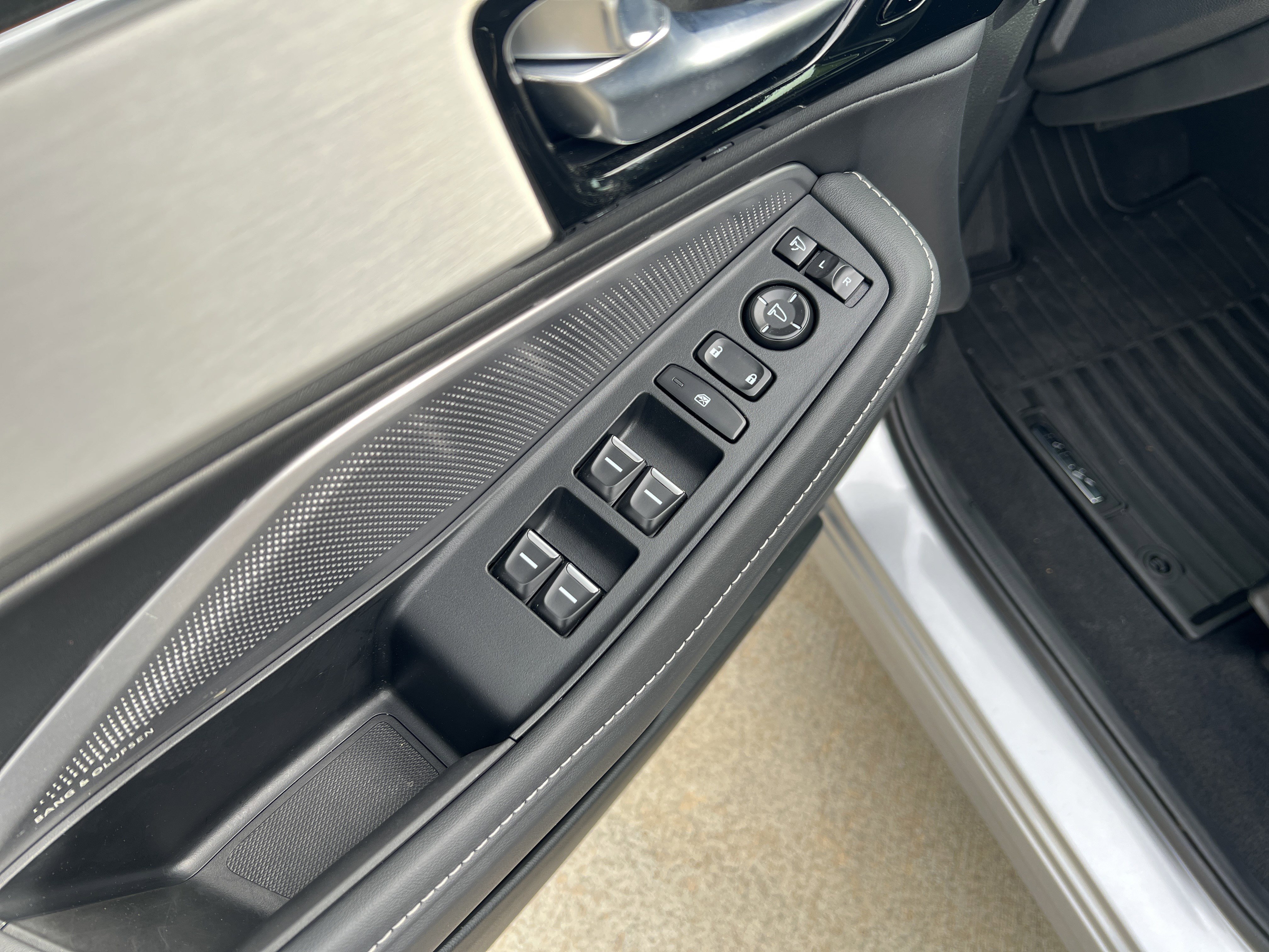 Certified 2026 Acura MDX FWD w/ Technology Package image 15