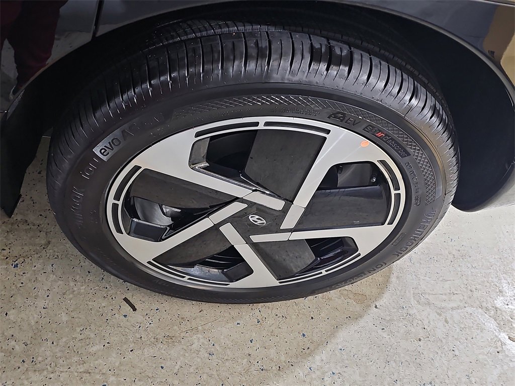 New 2026 Hyundai Ioniq 9 Calligraphy image 35