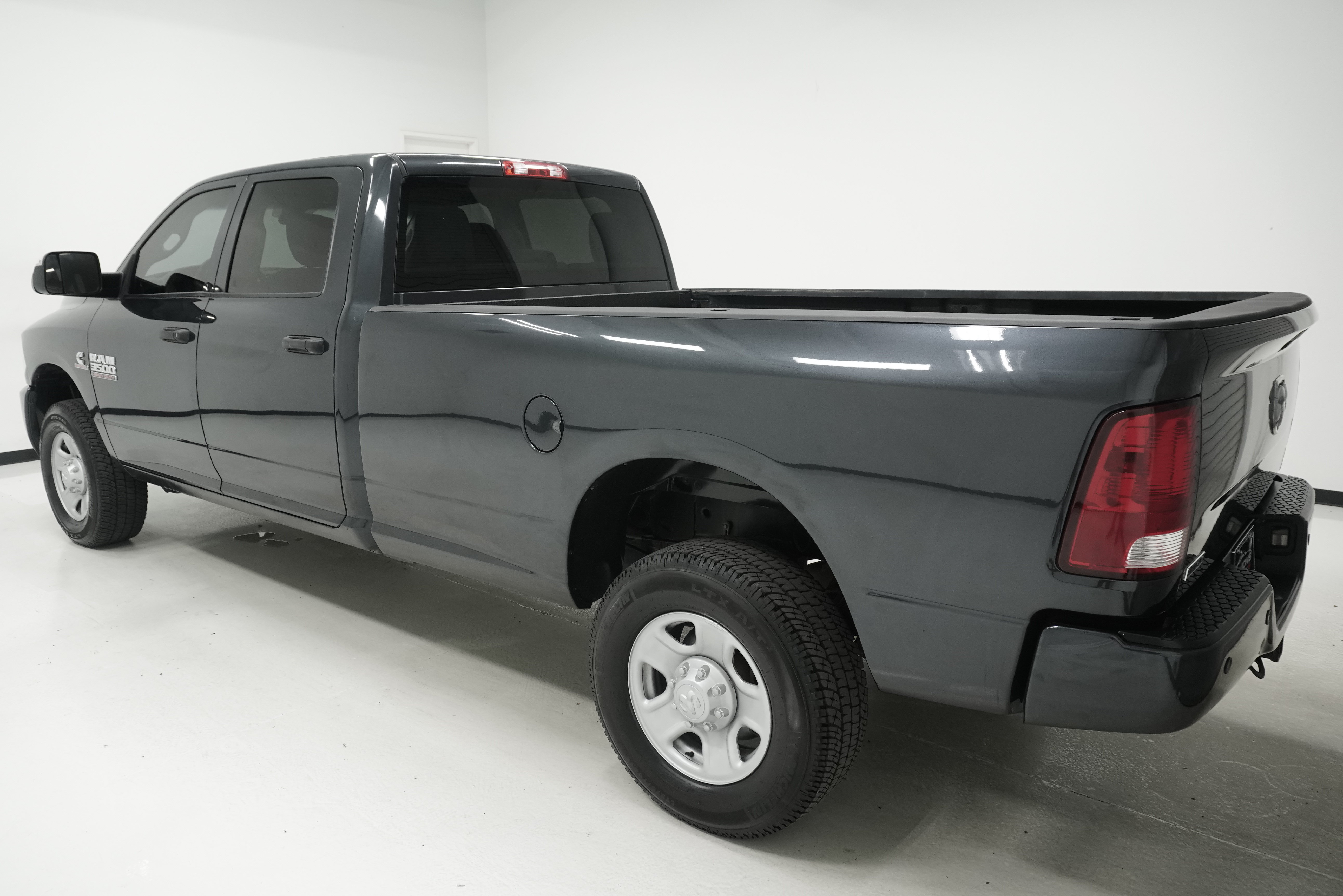 Used 2017 RAM 3500 Tradesman w/ Popular Equipment Group AWD/4WD image 5