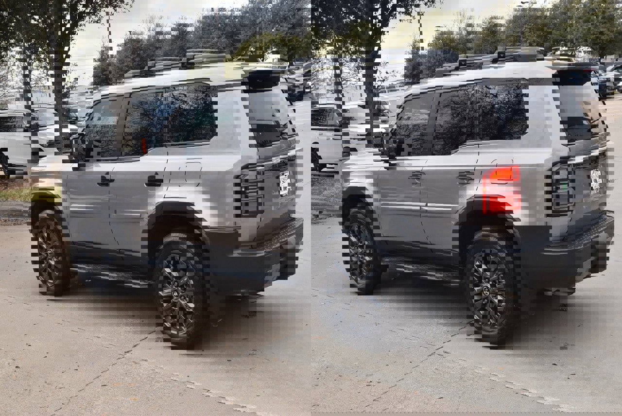 Used 2025 Toyota Land Cruiser image 11