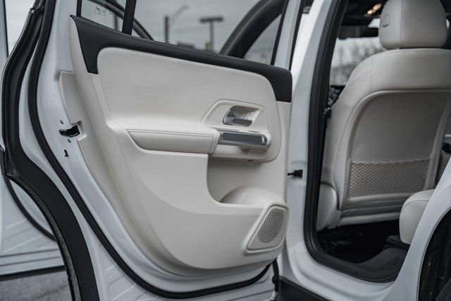 Certified 2025 Mercedes-Benz GLB 250 4MATIC image 36