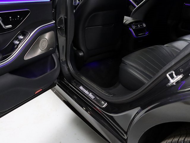 Certified 2022 Mercedes-Benz S 500 S 500 w/ AMG Line Package image 30