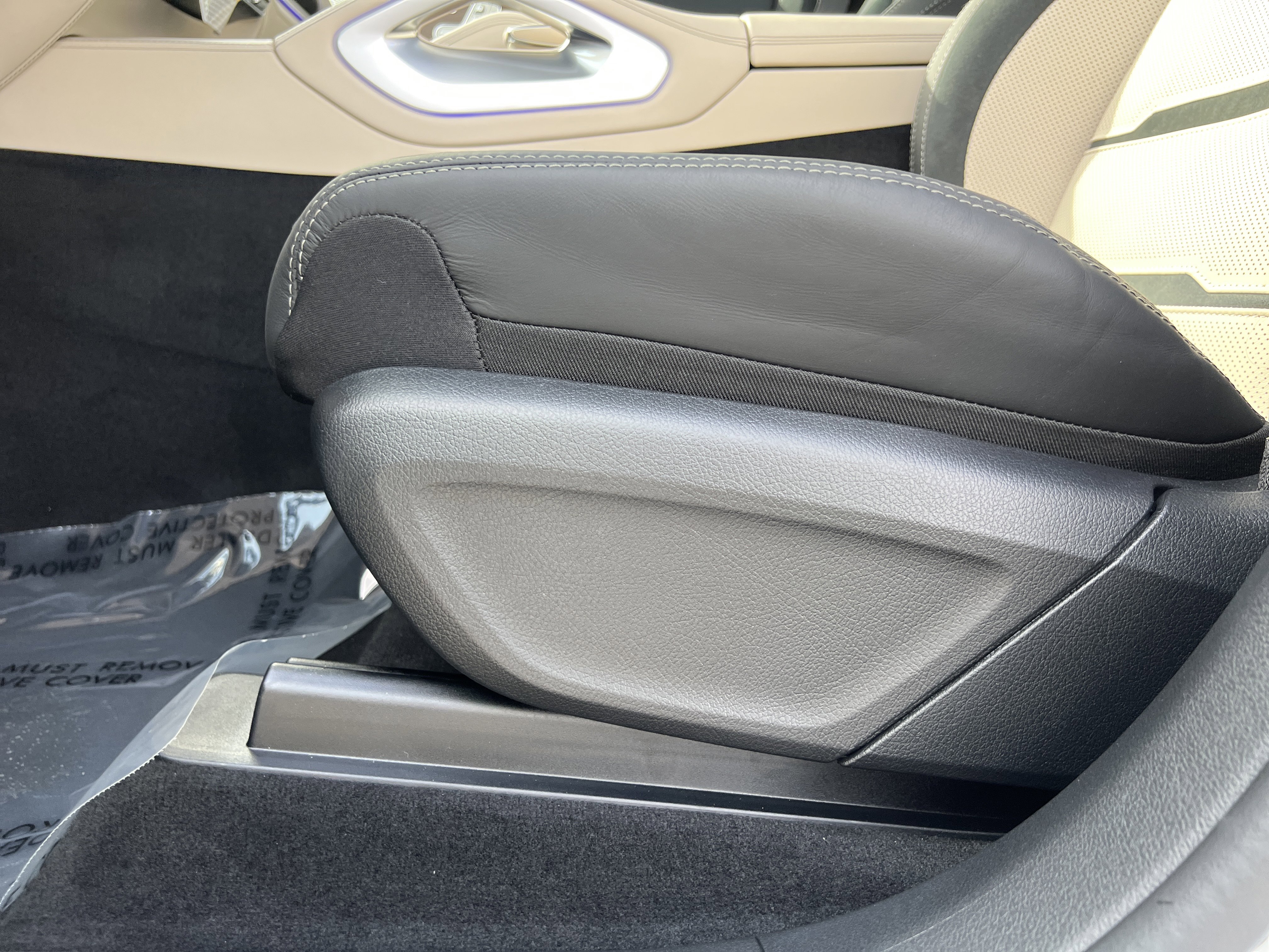 New 2026 Mercedes-Benz GLE 53 AMG 4MATIC Coupe image 12