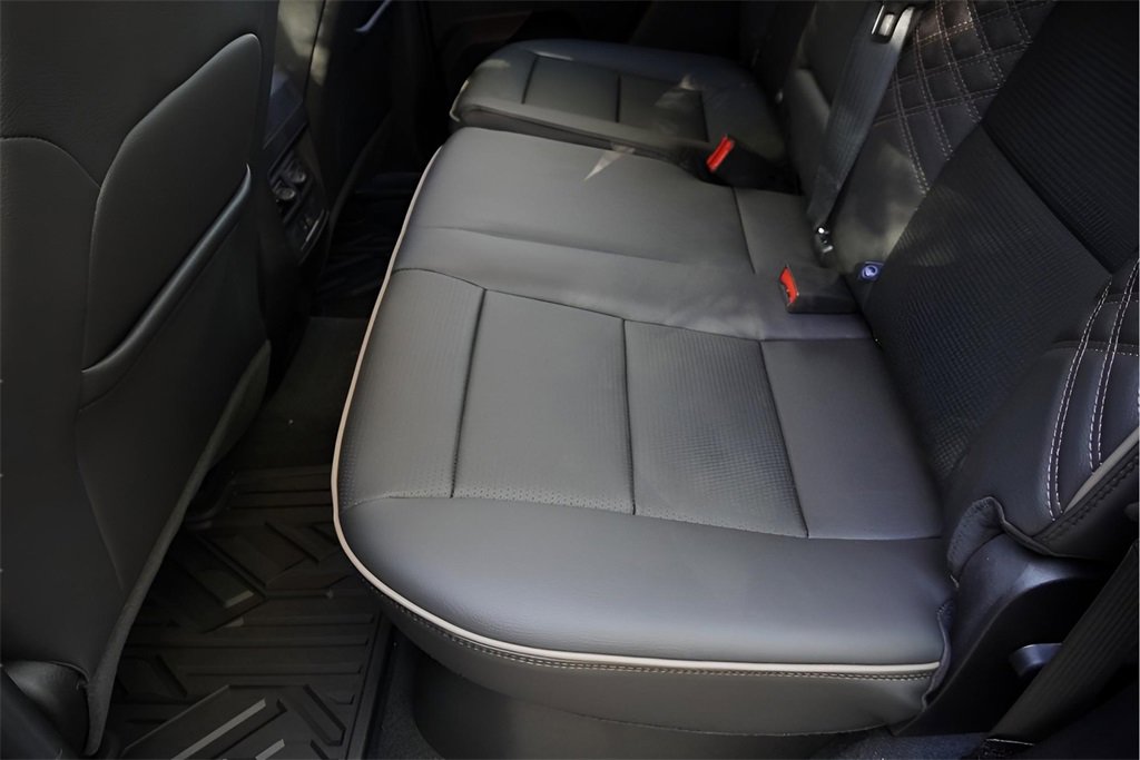 New 2026 GMC Canyon Denali image 31