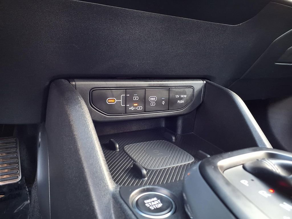 Certified 2025 Kia K4 GT-Line Turbo FWD image 19