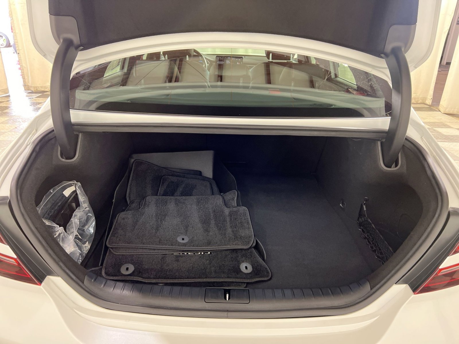 Used 2023 Genesis G70 2.0T w/ Sport Prestige Package image 27