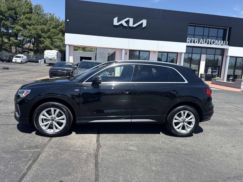 Used 2025 Audi Q3 2.0T Premium AWD/4WD image 2