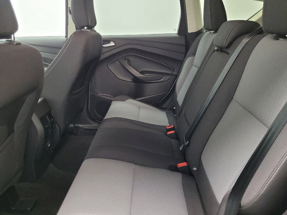 Used 2018 Ford Escape SE image 18