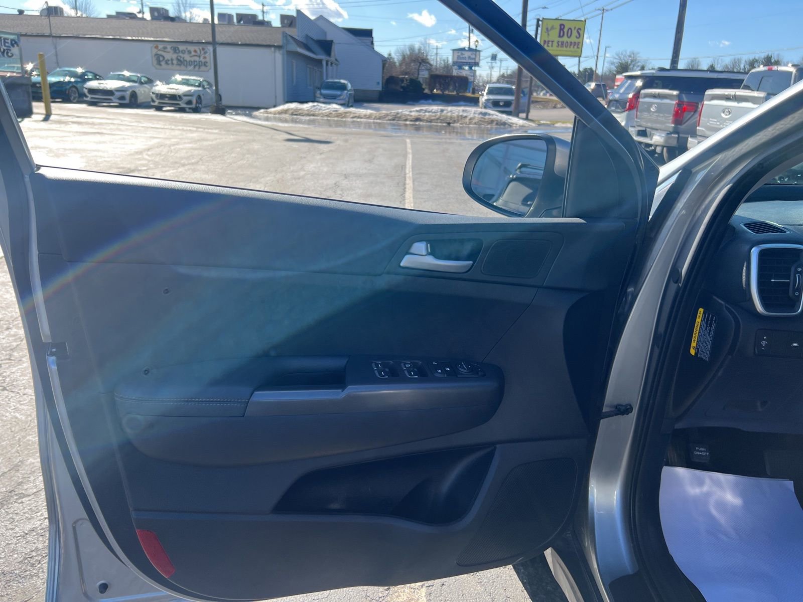 Used 2021 Kia Sportage LX image 12