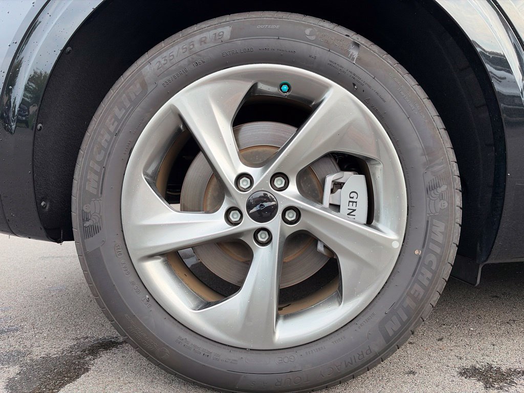 Certified 2026 Genesis GV70 2.5T Select AWD/4WD image 23