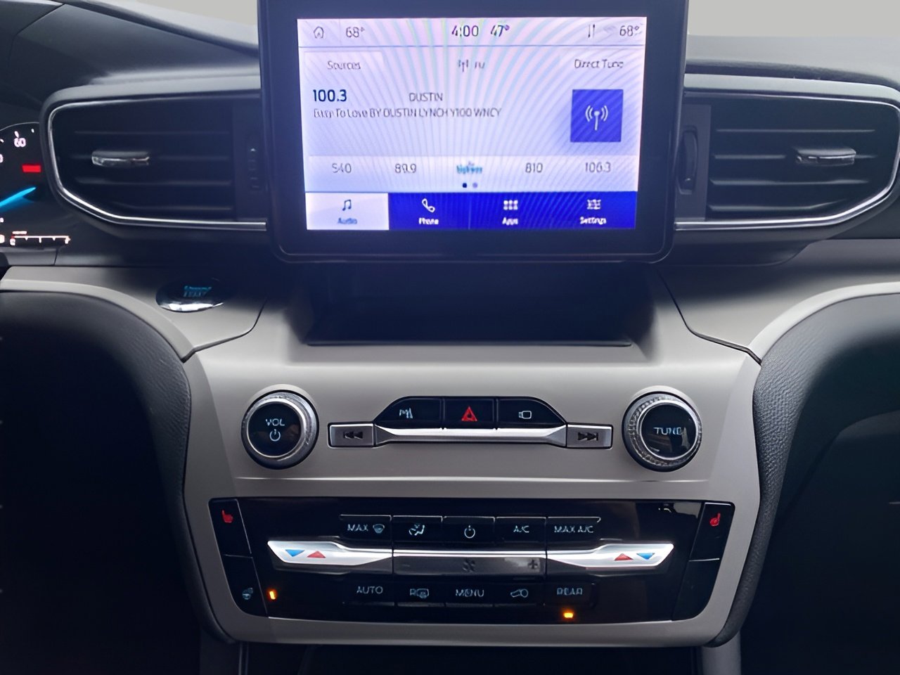 Certified 2023 Ford Explorer XLT w/ Equipment Group 202A image 21