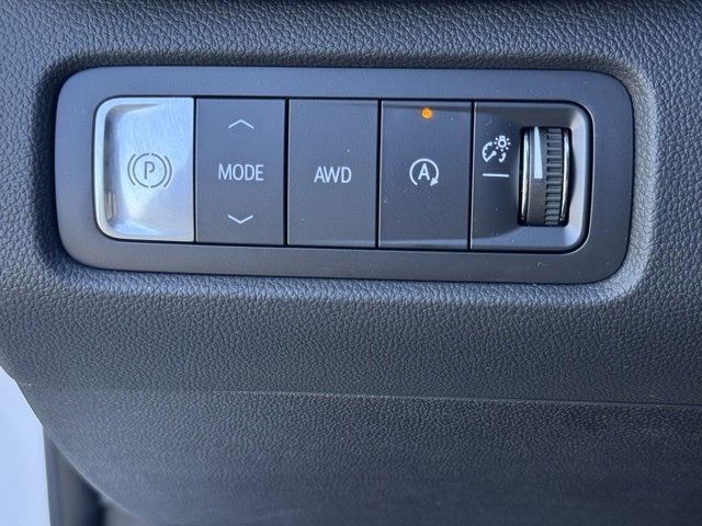 Used 2024 GMC Acadia Denali w/ Super Cruise Package image 27