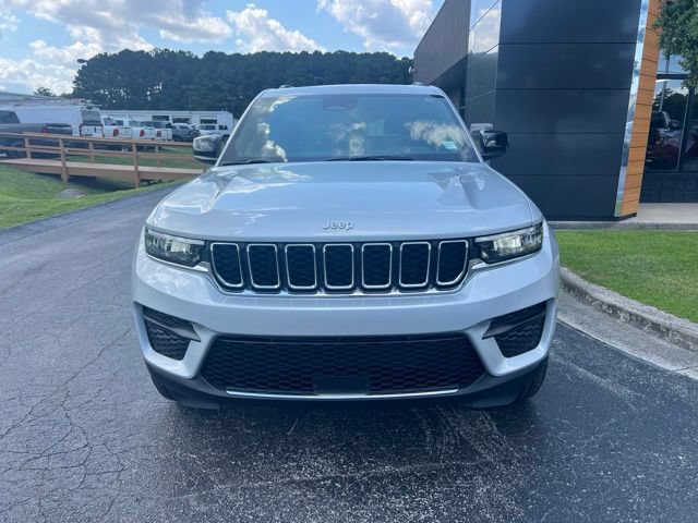 New 2026 Jeep Grand Cherokee Laredo X AWD/4WD image 3
