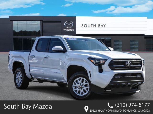 Used 2025 Toyota Tacoma SR5 AWD/4WD image 1